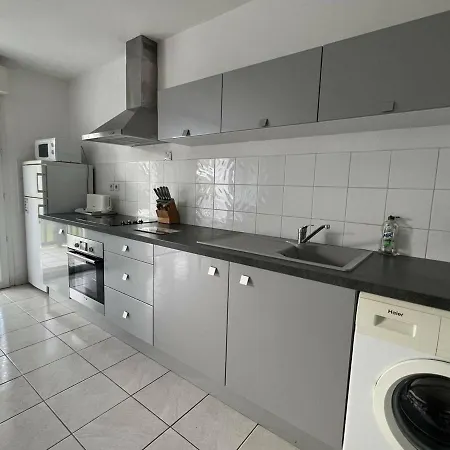 T2 Bis Lumineux Avec Terrasse, - Fr-1-495-56 Cambo-les-Bains
