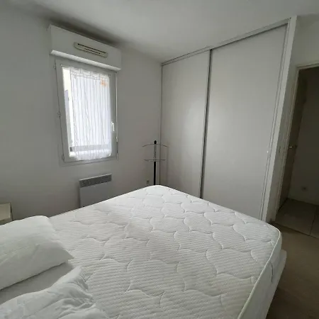 Lägenhet T2 Bis Lumineux Avec Terrasse, - Fr-1-495-56 *